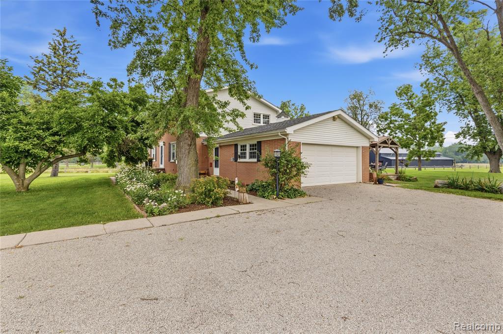 4925 S Huron River Drive