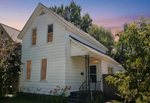 Photo of 1006 Baldwin Street, Grand Rapids, MI 49506 (MLS # 70538120)