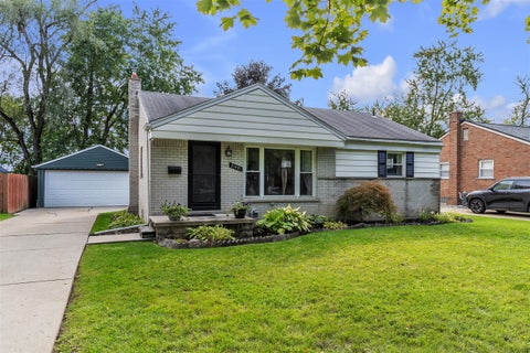 Photo of 31491 Lamar Drive, Farmington, MI 48336 (MLS # 70563333)