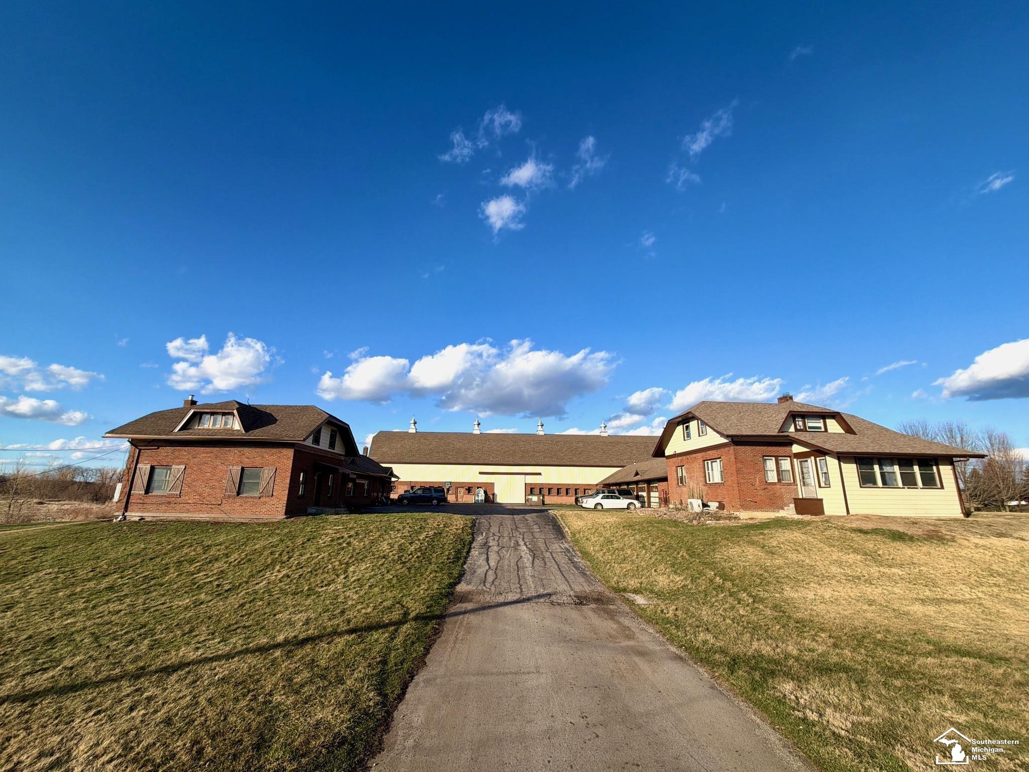 3778 N. Custer Rd Road