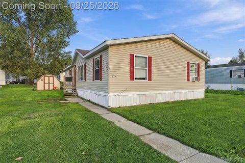 Photo of 5203 JOHN R. DRIVE, Flint, MI 48507 (MLS # 61031855)