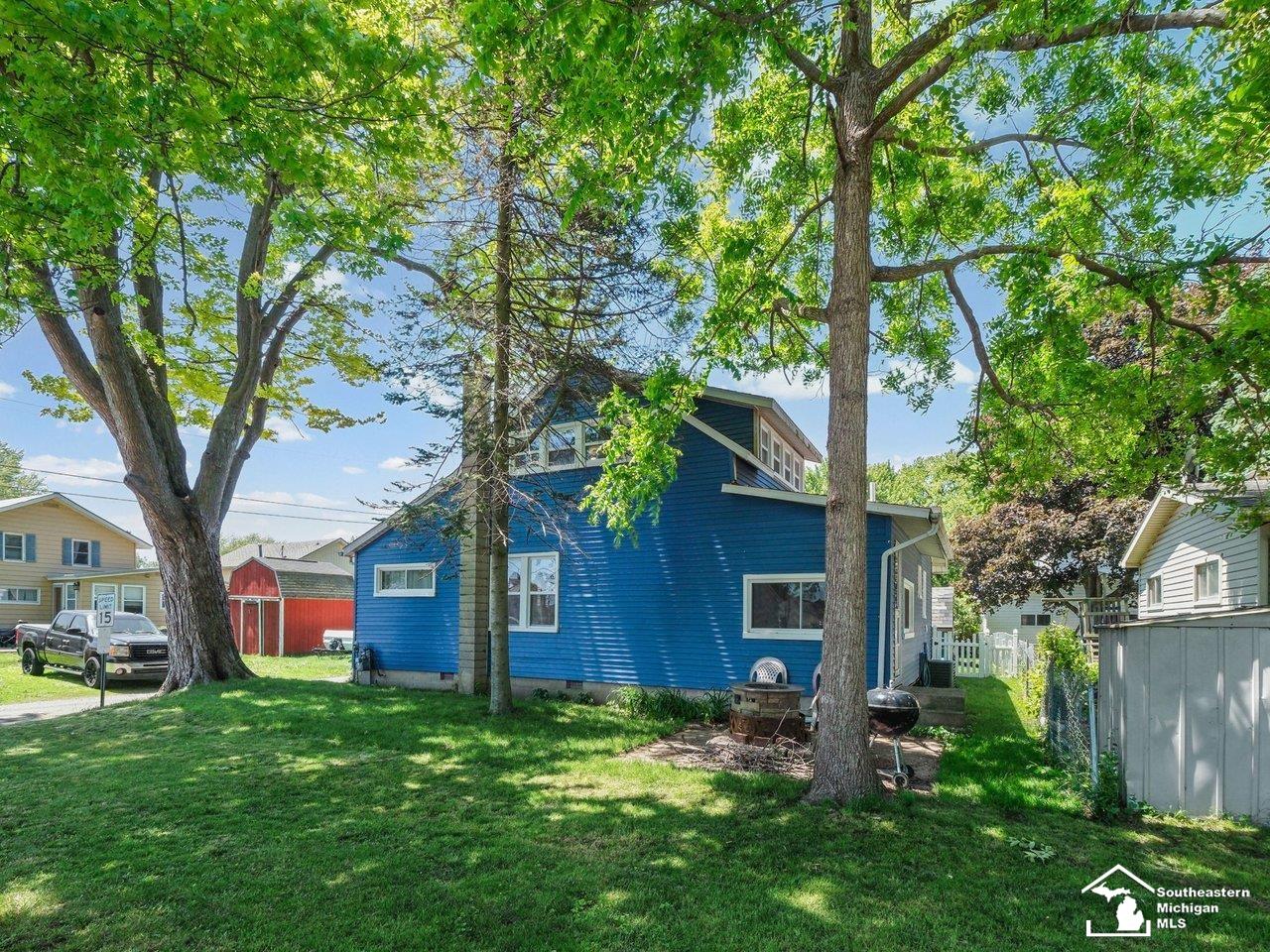 4346 4th Street