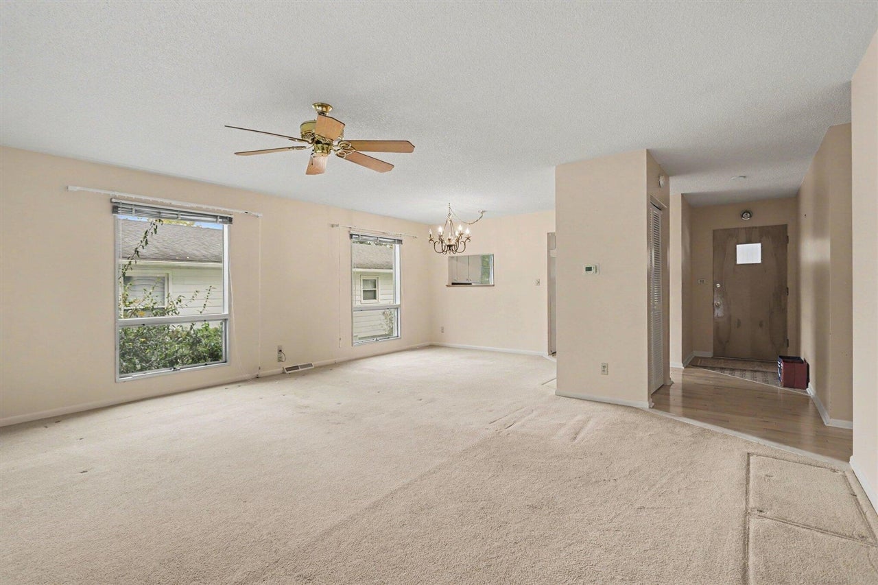 111 Lakeview Terrace