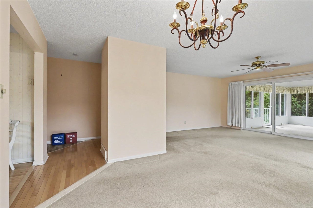 111 Lakeview Terrace