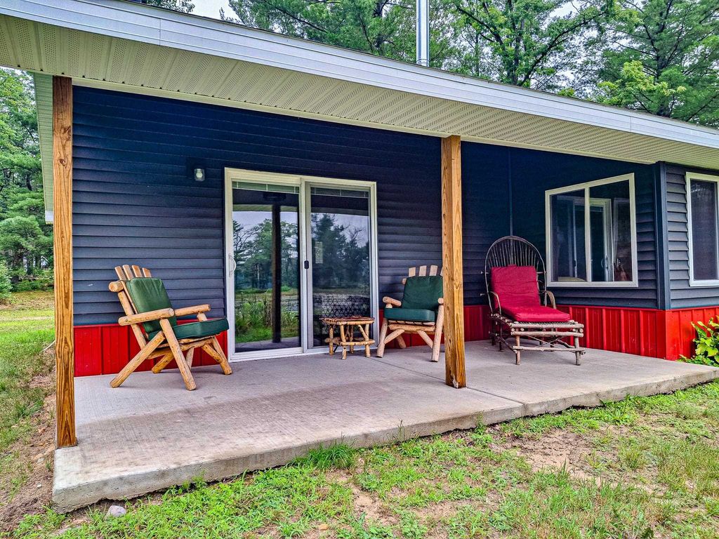 Photo of 6524 Robin Drive, Harrison, MI 48625 (MLS # 50183156)