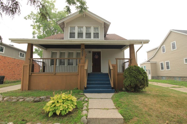 21916 LAKEVIEW ST, SAINT CLAIR SHORES, MI 48080 - Image af983f25ab86bd04b9e85e7e9c1d51fe/772010235