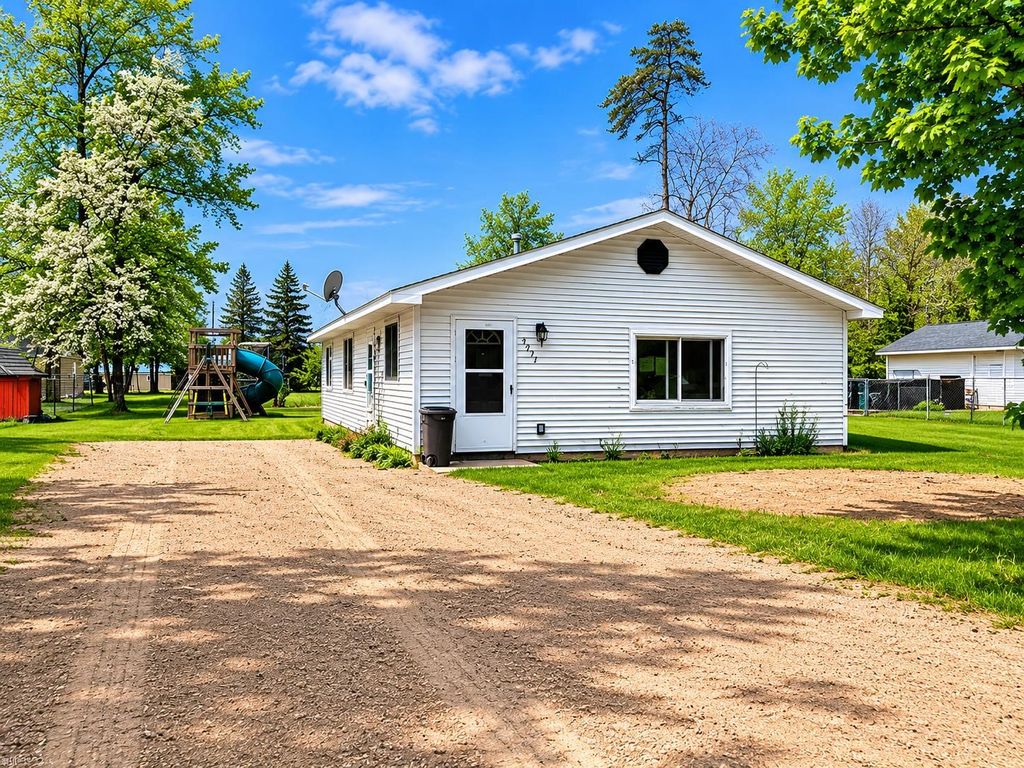 Photo of 4471 W Oakman Road, Harrison, MI 48625 (MLS # 50209585)