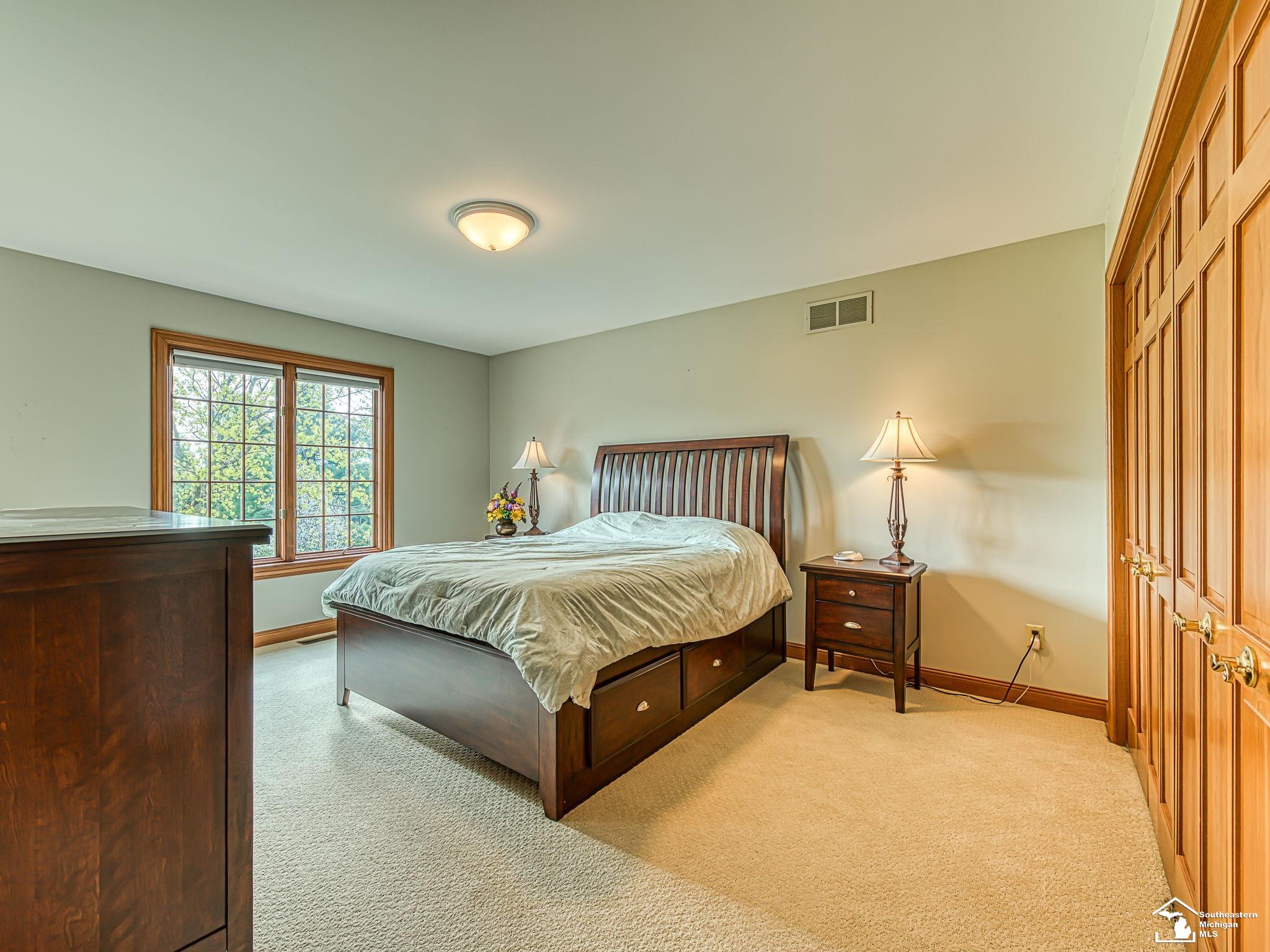 5535 W Dartmoor Drive