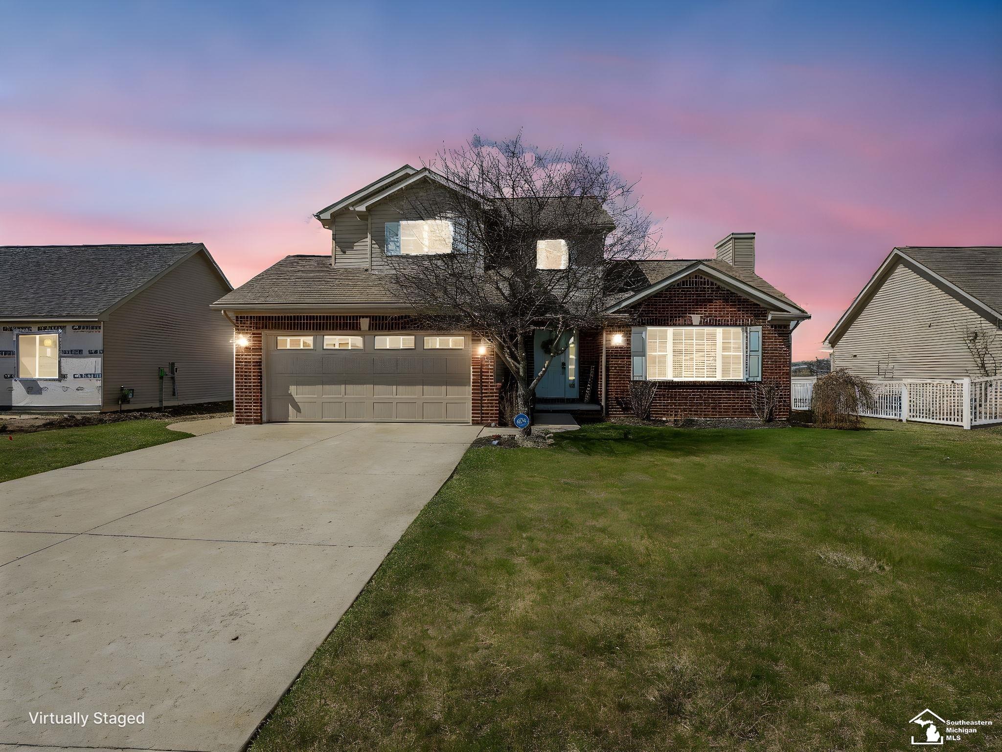 784 E Sweet Briar Lane