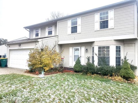 Photo of 34730 Bunker Hill Drive, Farmington Hills, MI 48331 (MLS # 60967890)