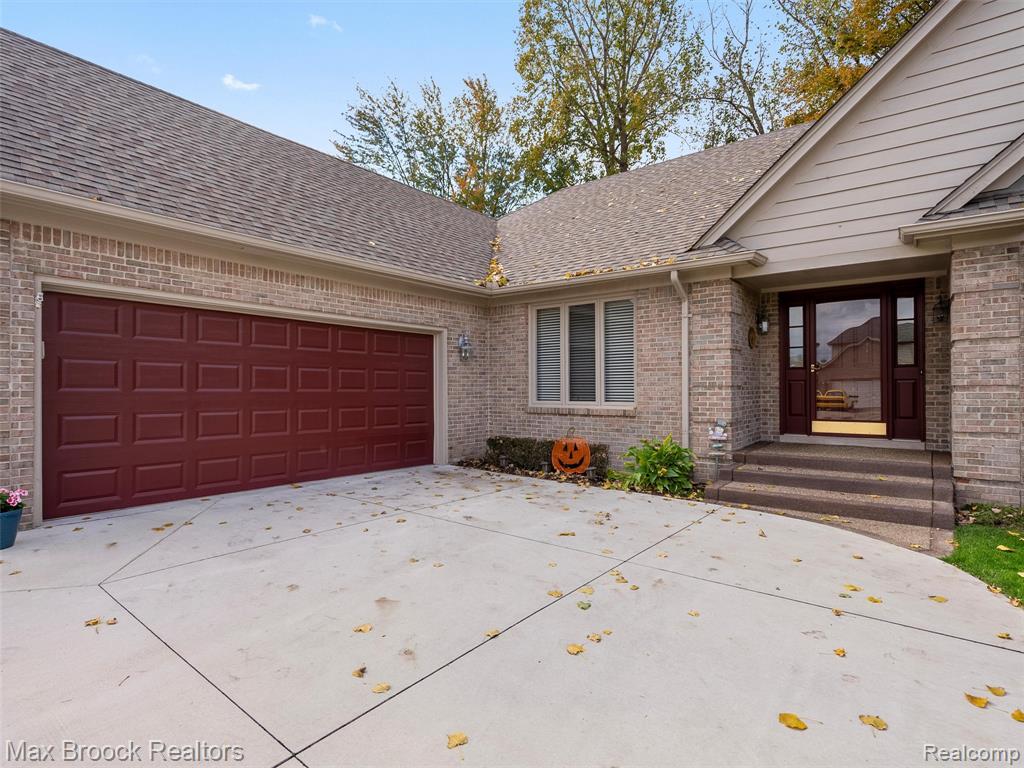 51197 Blackhawk Lane