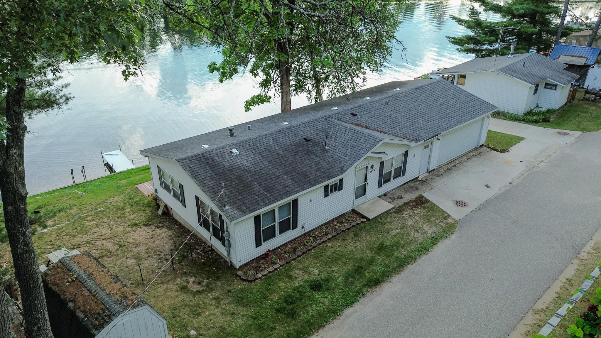637 W Park Drive