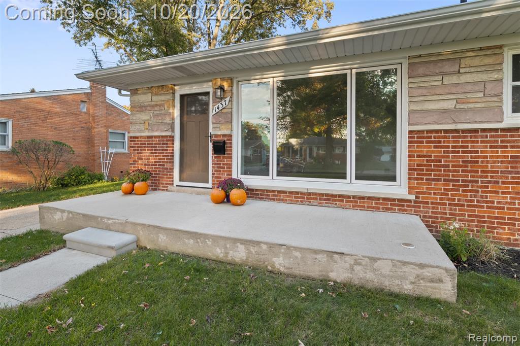 1437 Jeffery Street