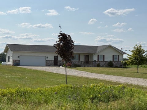 Photo of 659 N Gates Road, Sandusky, MI 48471 (MLS # 50213070)