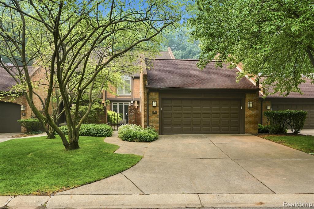5 Timberlane Court