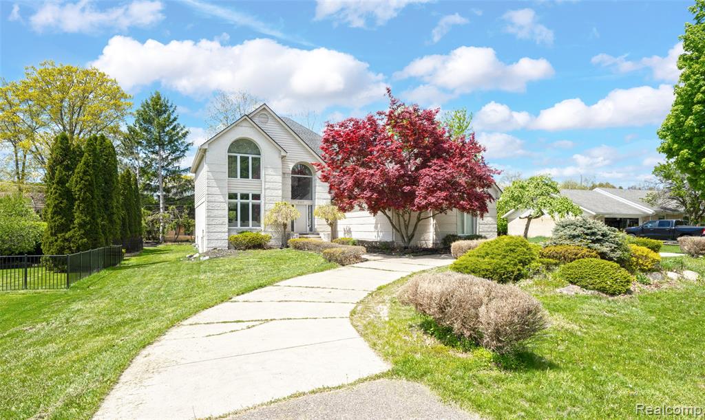 2337 HORSESHOE Drive