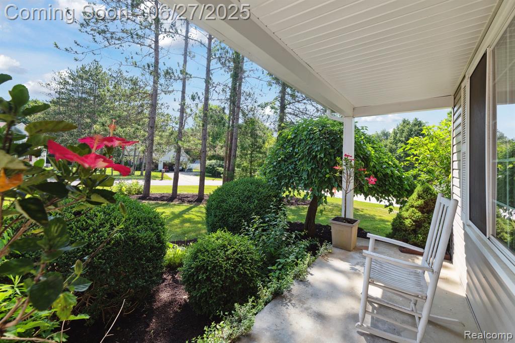 Oxford, Michigan 48371, United States, 4 Bedrooms Bedrooms, ,3 BathroomsBathrooms,Residential,Pending,192824