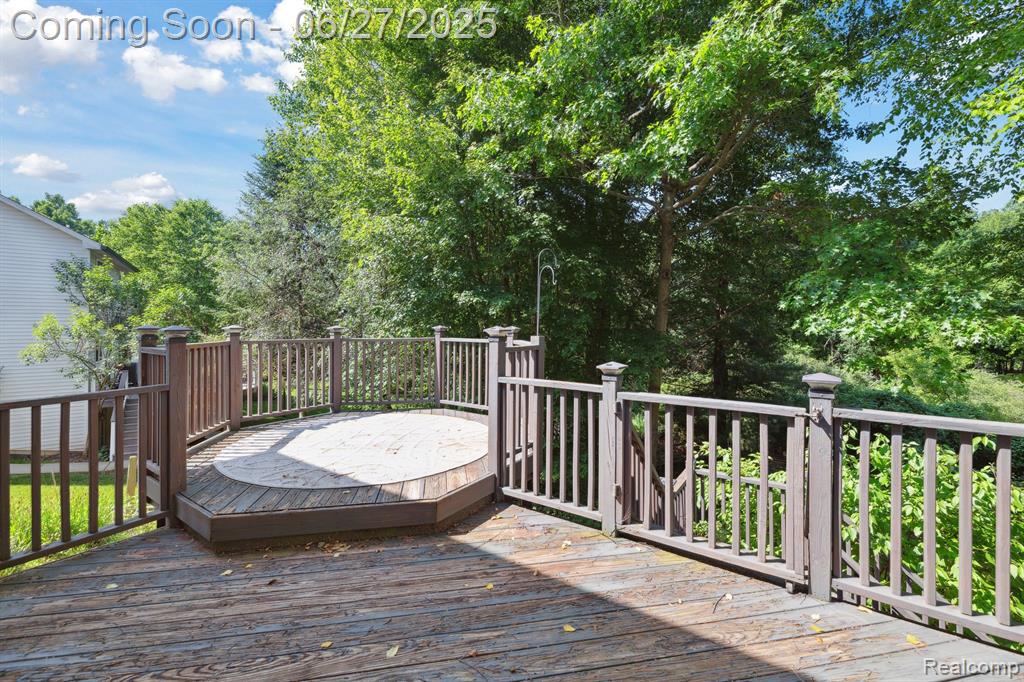 Oxford, Michigan 48371, United States, 4 Bedrooms Bedrooms, ,3 BathroomsBathrooms,Residential,Pending,192824