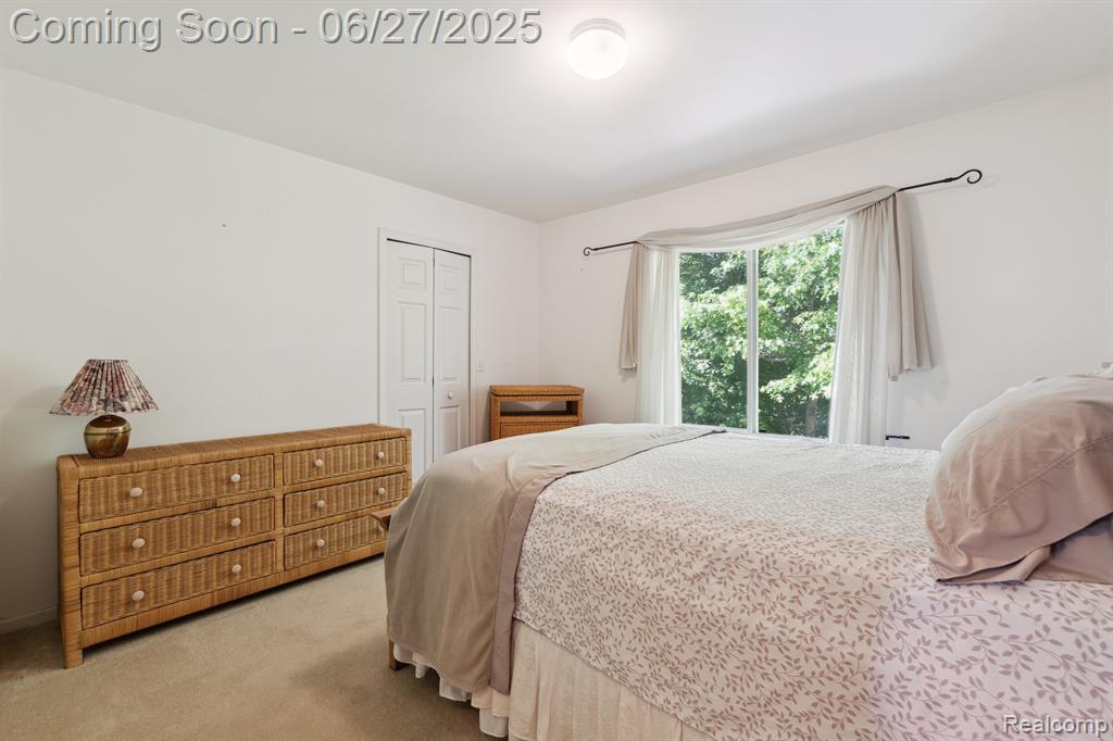 Oxford, Michigan 48371, United States, 4 Bedrooms Bedrooms, ,3 BathroomsBathrooms,Residential,Pending,192824