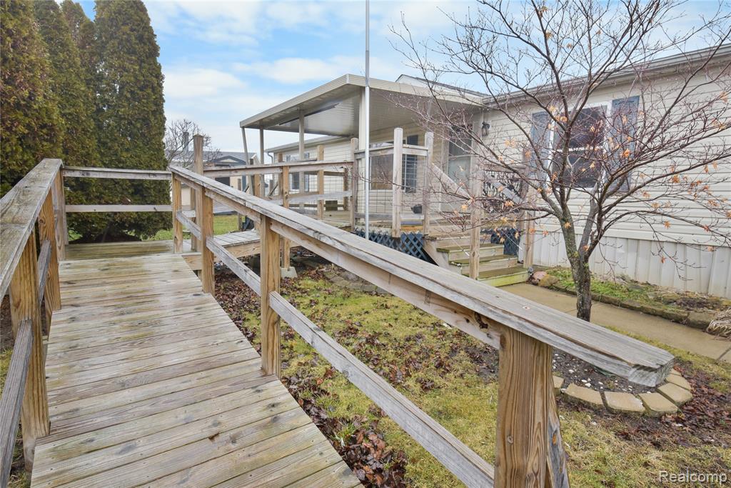 9072 Greentree Drive