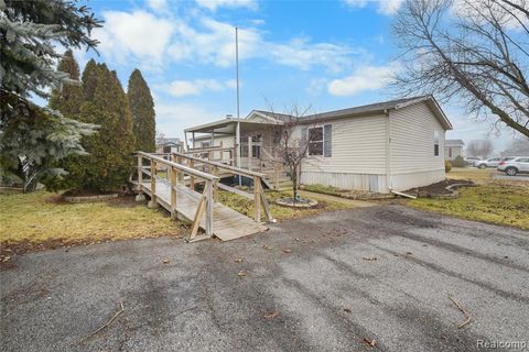 9072 Greentree Drive Newport MI 48166