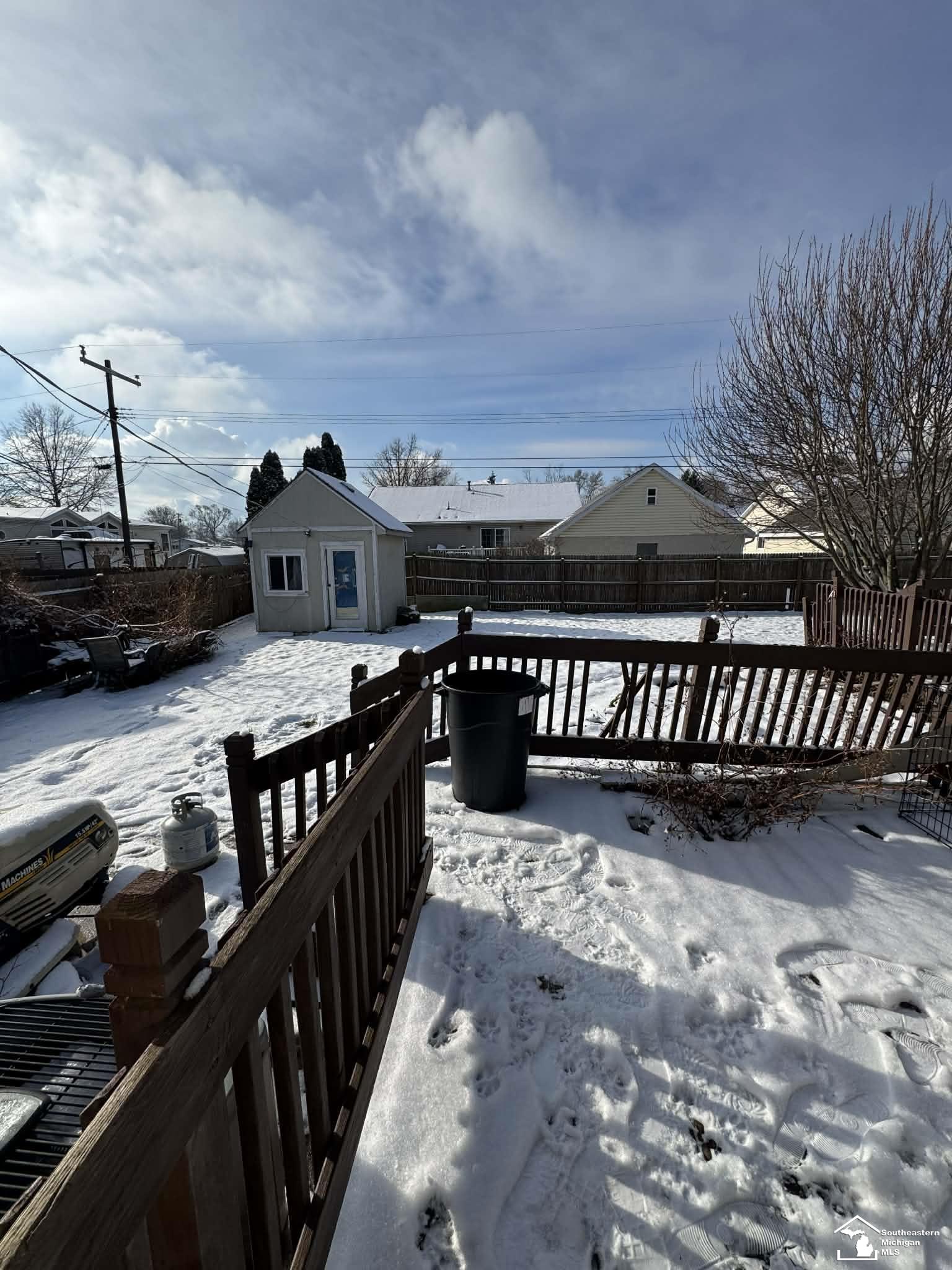 3130 Lakeveiw Street