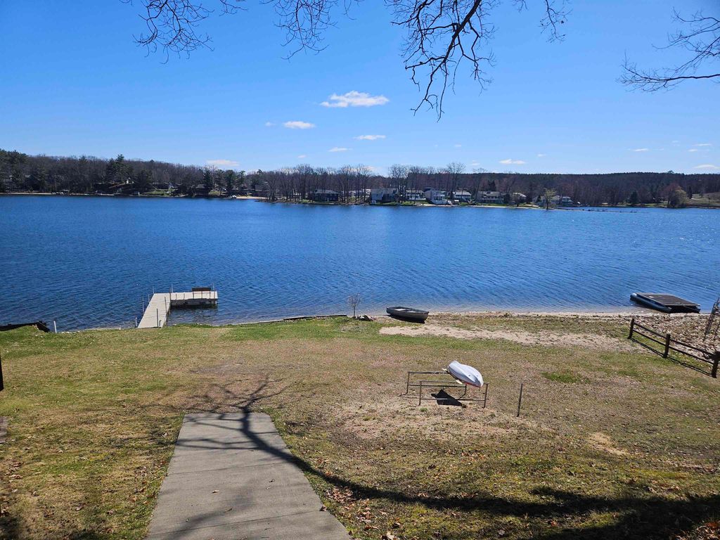 Photo of 439 S Lake Street, Harrison, MI 48625 (MLS # 50204985)