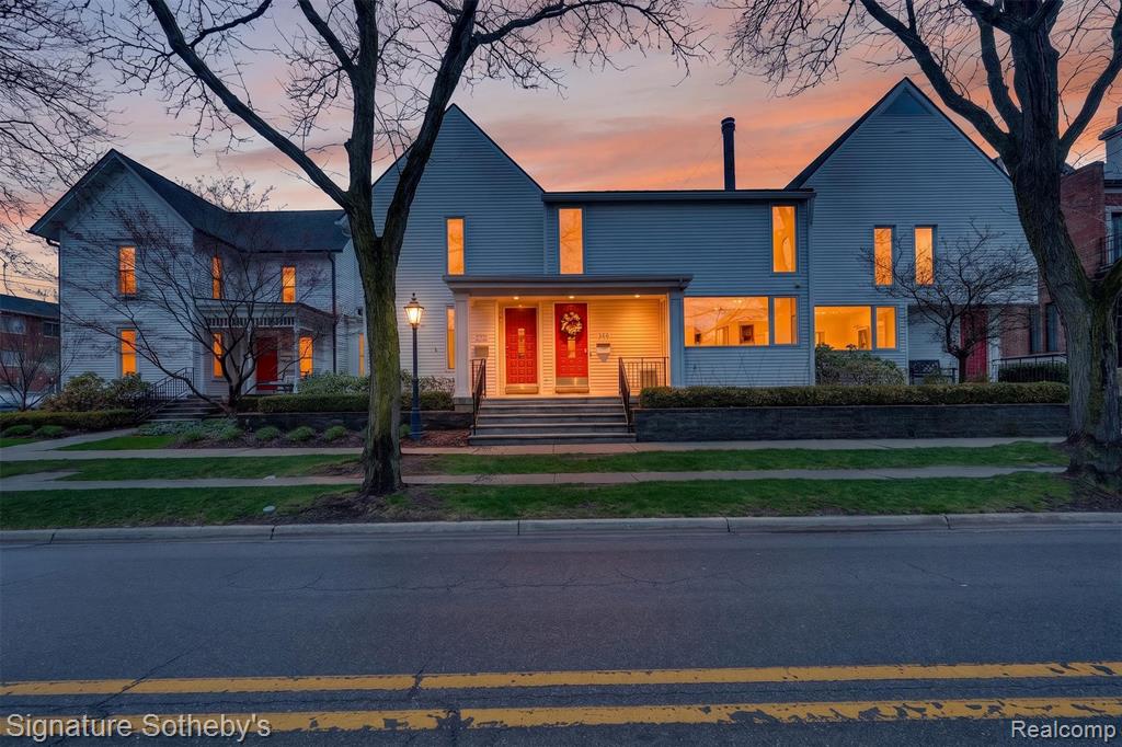 372 W Brown Street
