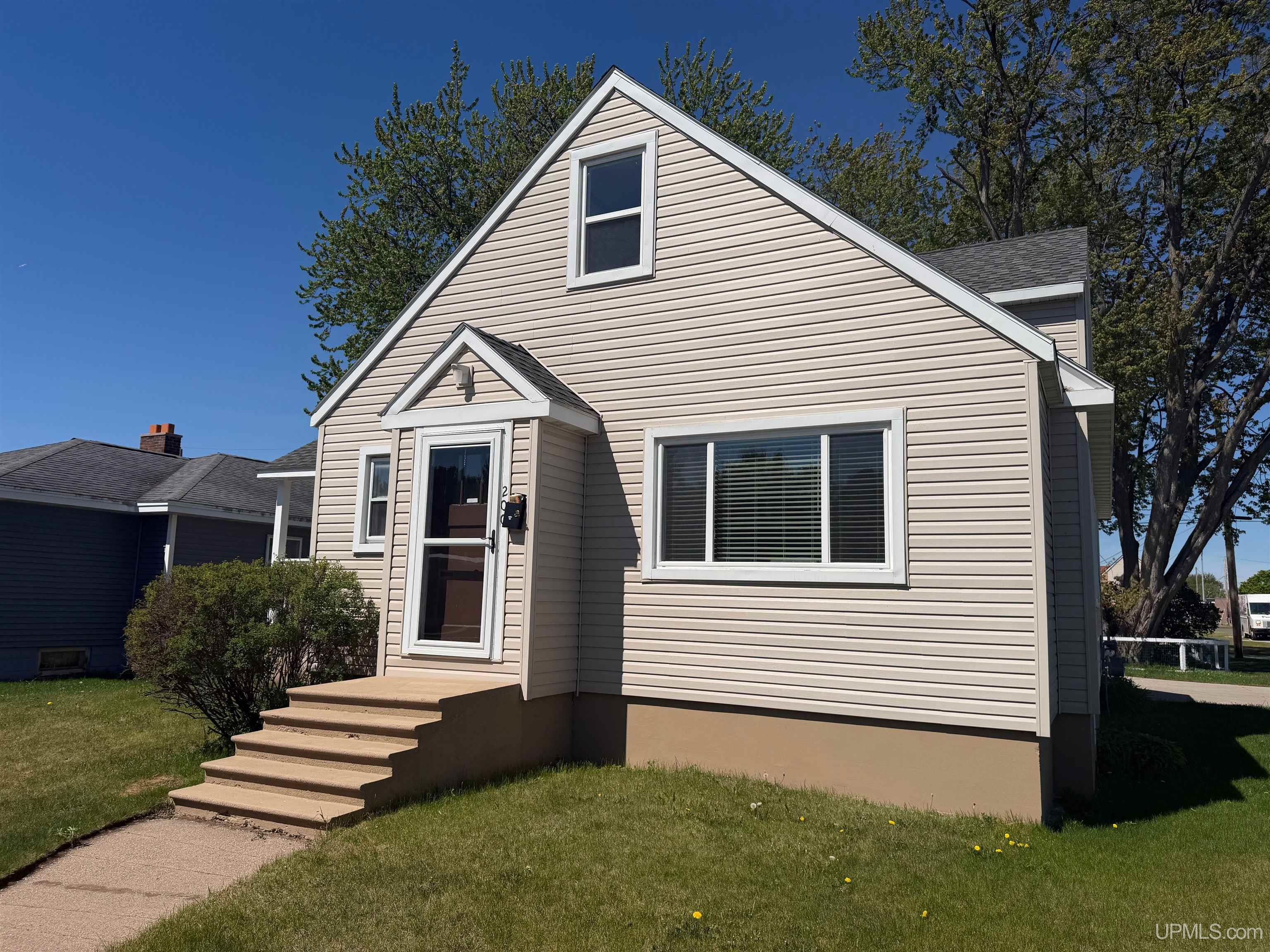 200 S 22 Street