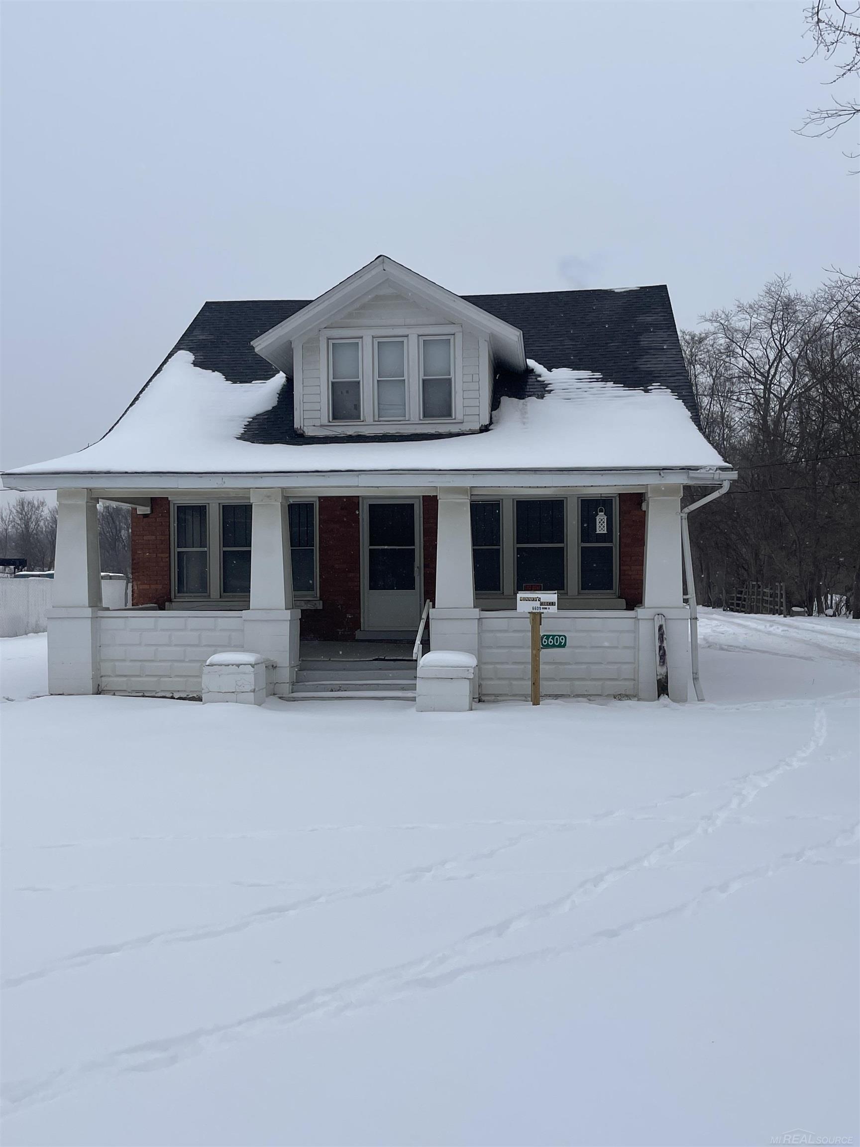 6609 Auburn Rd. Road Floor A