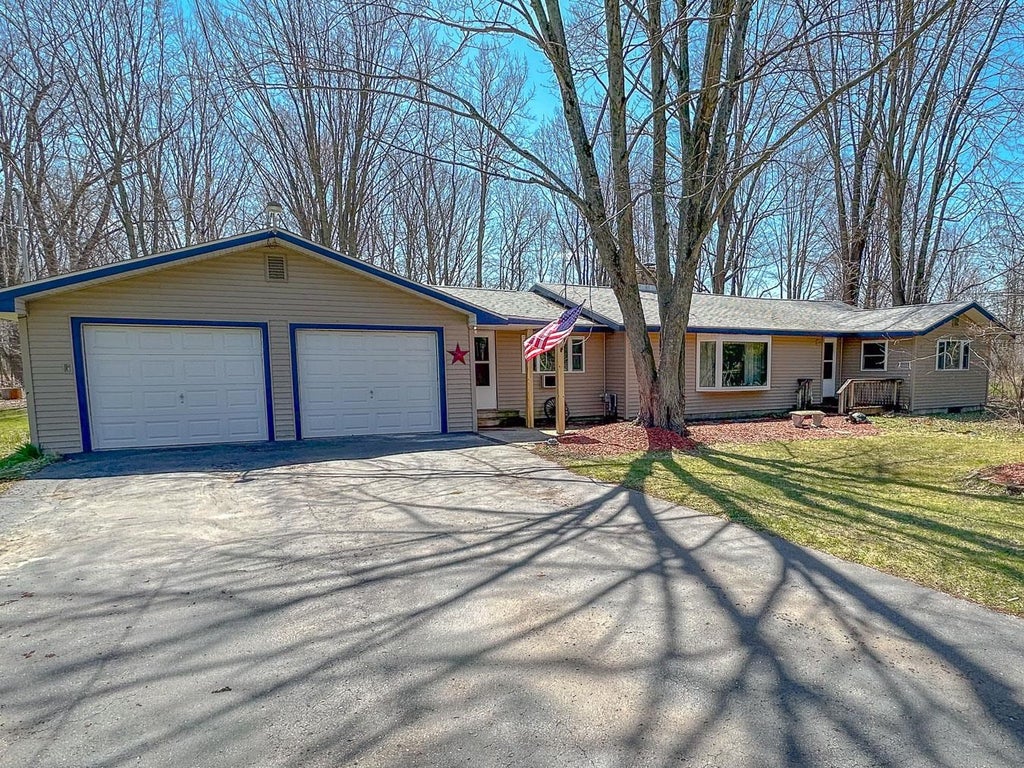 Photo of 4121 W Shaffer Road, Coleman, MI 48618 (MLS # 50217528)