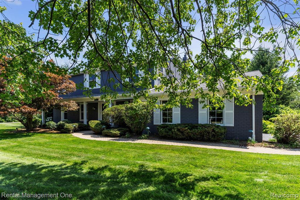 3015 High Pointe Court