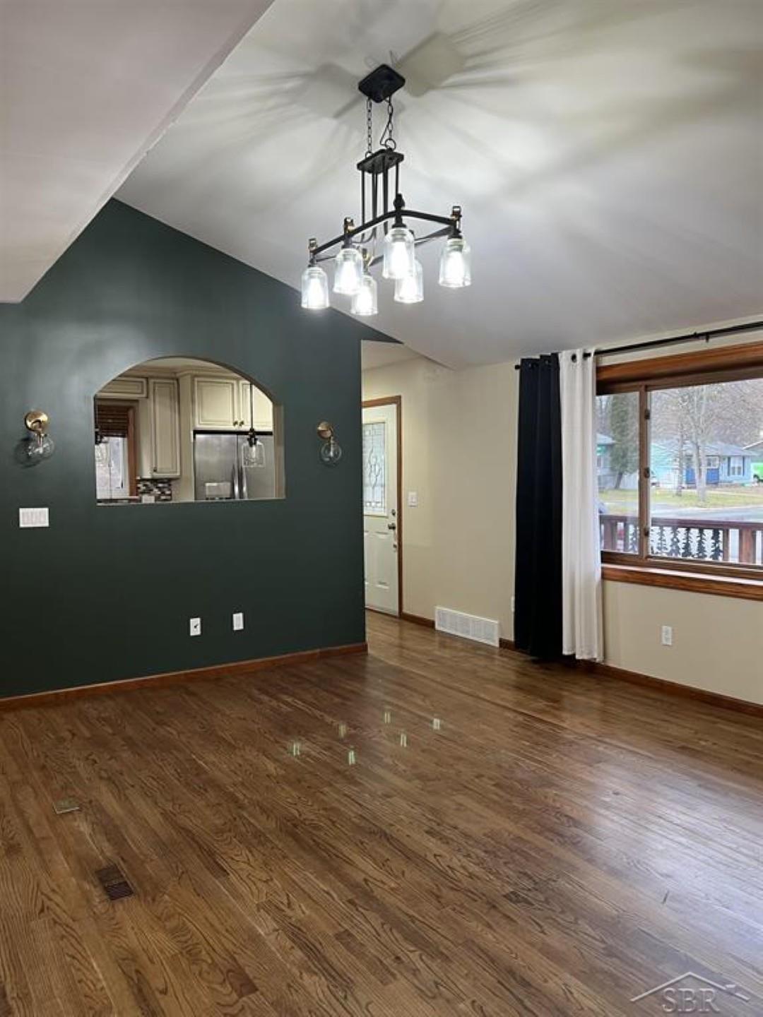 Midland, Michigan 48642, United States, 3 Bedrooms Bedrooms, ,2 BathroomsBathrooms,Residential,Active,249871