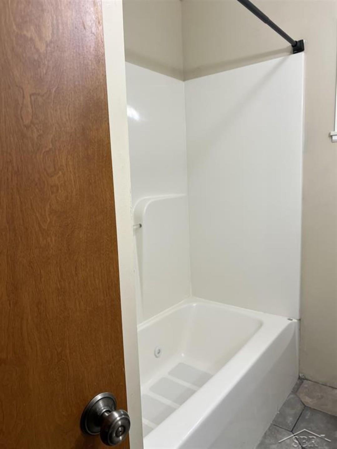 Midland, Michigan 48642, United States, 3 Bedrooms Bedrooms, ,2 BathroomsBathrooms,Residential,Active,249871