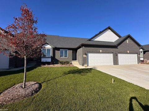 26161 Juliagrove Lane Unit 48/Building 12 New Baltimore MI 48051