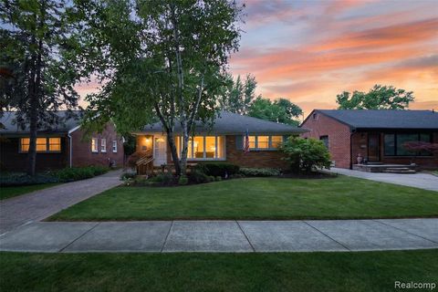 Photo of 2400 Derby Road, Birmingham, MI 48009 (MLS # 61001128)