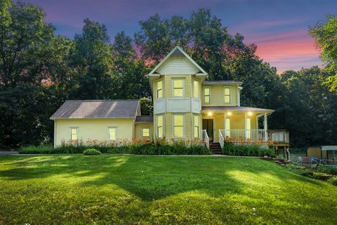 Photo of 1070 N 3rd Street, Kalamazoo, MI 49009 (MLS # 70520457)