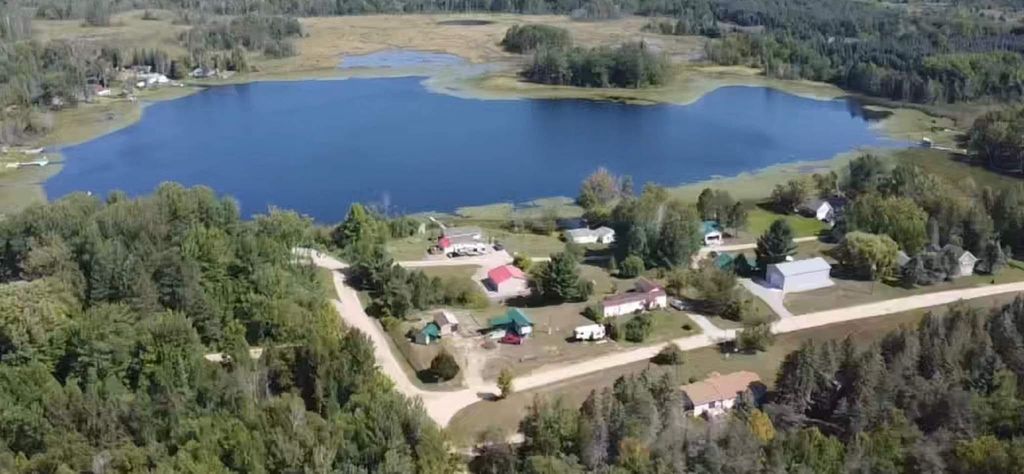 Photo of 1976 Lake Four Road, Gladwin, MI 48624 (MLS # 50202917)