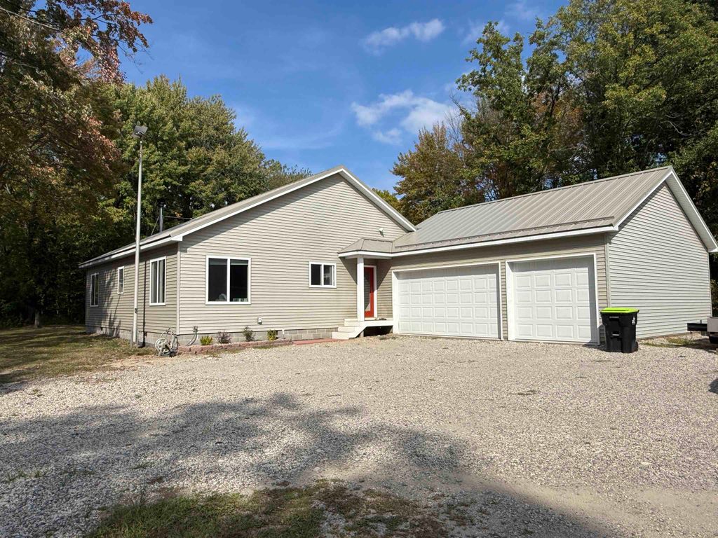 Photo of 2565 M30 Road, Beaverton, MI 48612 (MLS # 50188916)