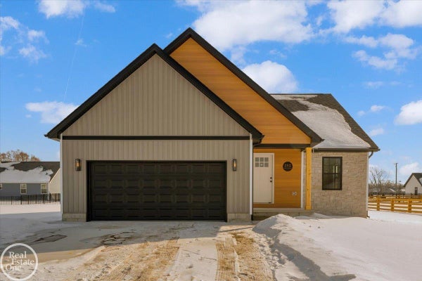 2 SHELLDRAKE LANE, SAINT CLAIR, MI 48079 - Image b756e89bc3a033da39ef3f2543f0eb08/3593484607