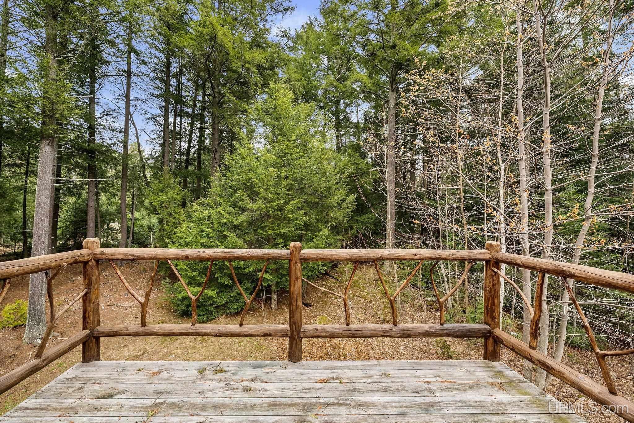 505 E Bass Woods Ln, Gwinn, MI, 49841, USA, 3 Bedrooms Bedrooms, ,3 BathroomsBathrooms,Residential,Active,505 E Bass Woods Ln,50206341
