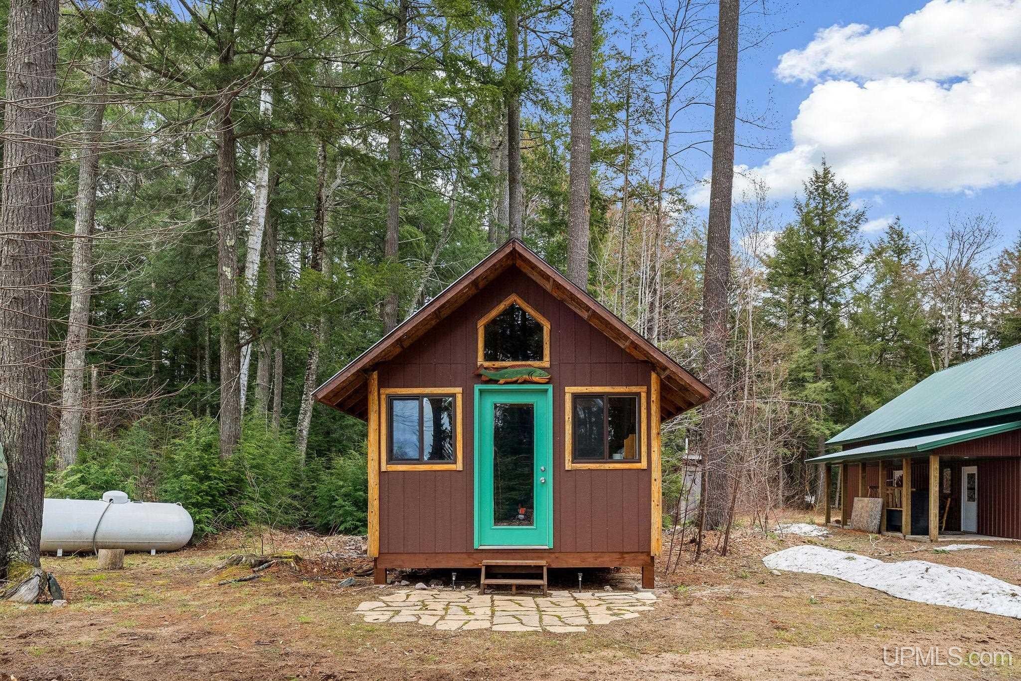 505 E Bass Woods Ln, Gwinn, MI, 49841, USA, 3 Bedrooms Bedrooms, ,3 BathroomsBathrooms,Residential,Active,505 E Bass Woods Ln,50206341