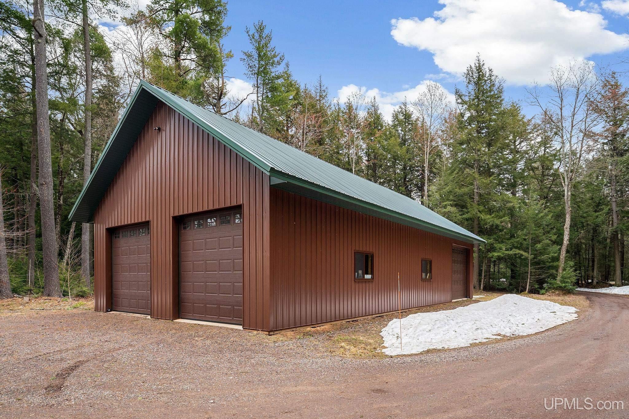 505 E Bass Woods Ln, Gwinn, MI, 49841, USA, 3 Bedrooms Bedrooms, ,3 BathroomsBathrooms,Residential,Active,505 E Bass Woods Ln,50206341