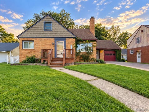 Photo of 1022 Lafayette Street, Flint, MI 48503 (MLS # 61033365)