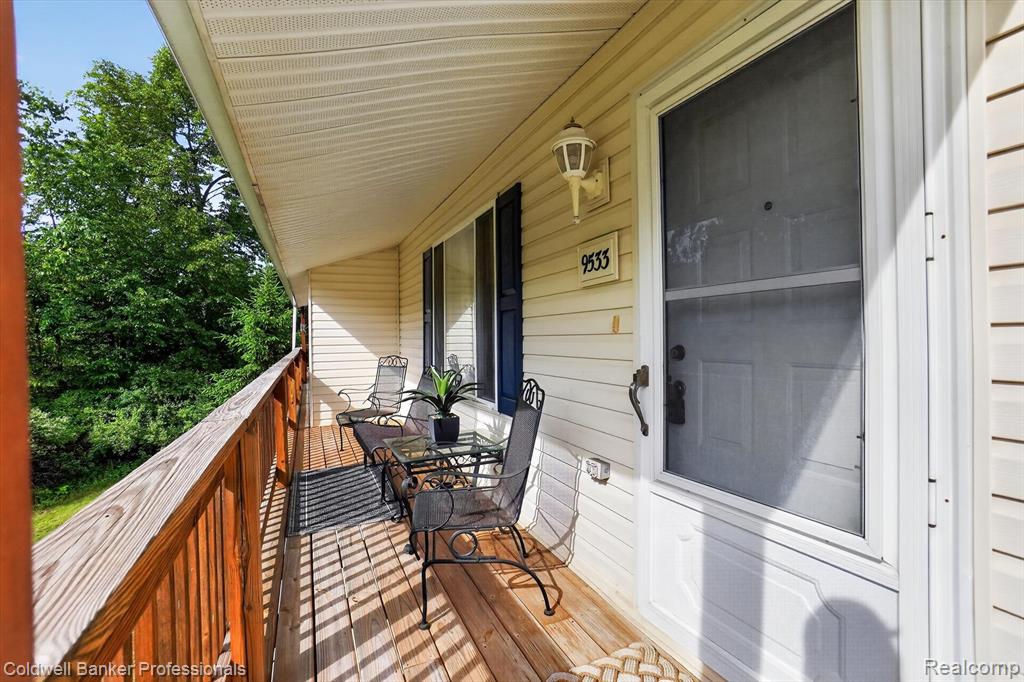 9533 Overlook Court