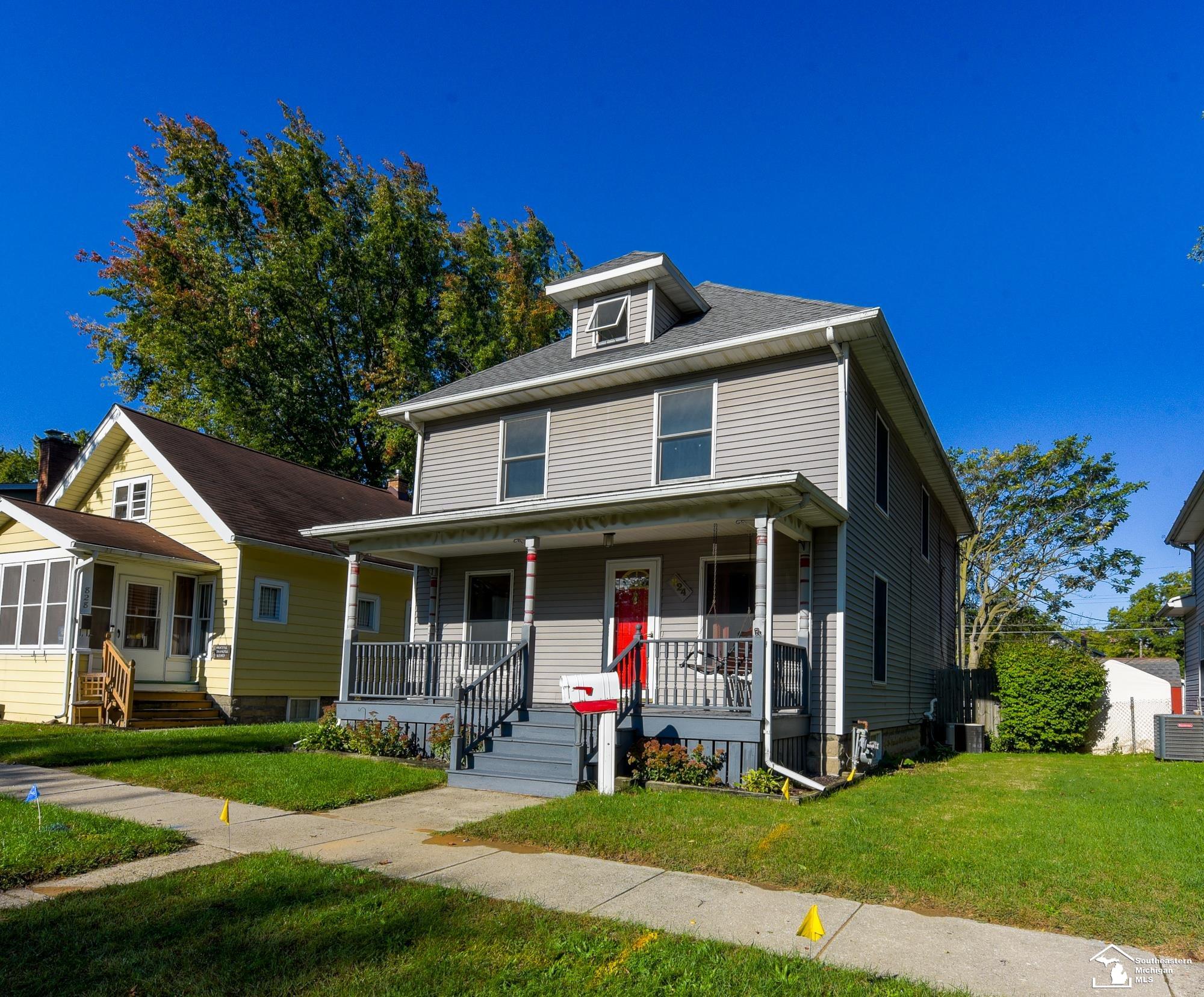 824 Smith Street