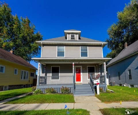 824 Smith Street Monroe MI 48161