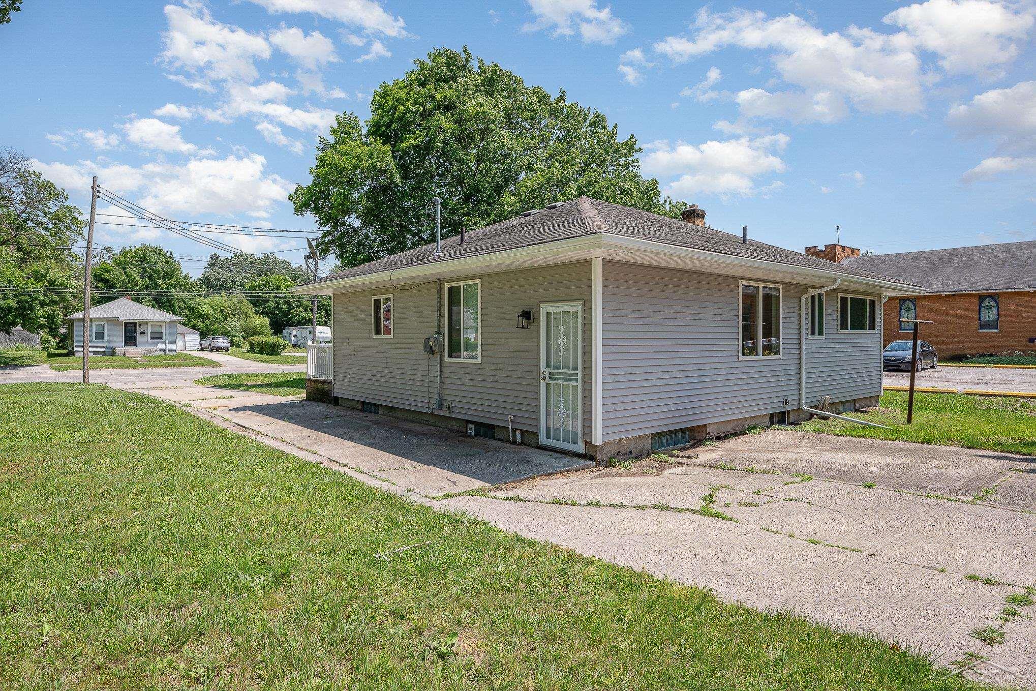 Saginaw, Michigan 48601, United States, 3 Bedrooms Bedrooms, ,1 BathroomBathrooms,Residential,Pending,192847