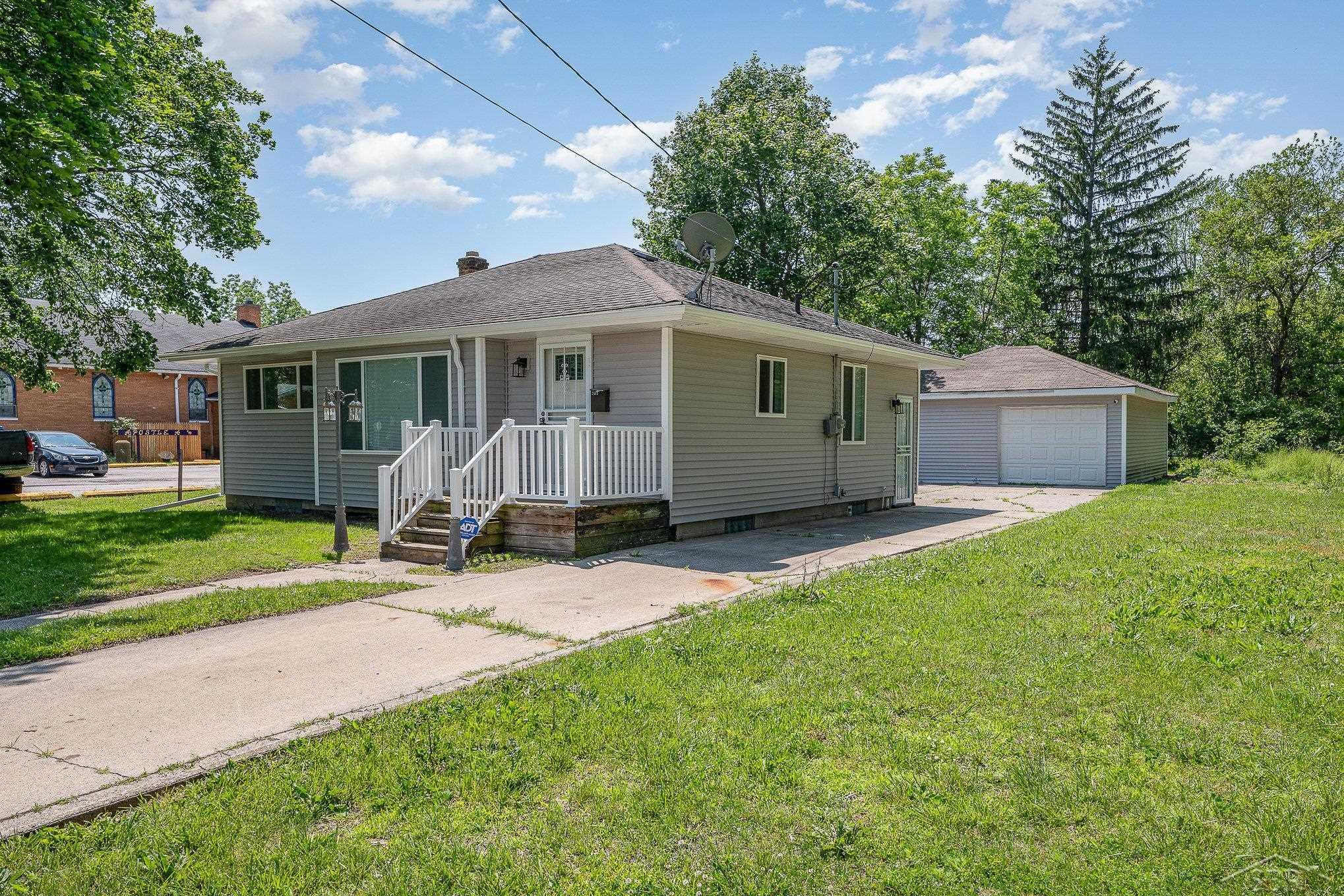 Saginaw, Michigan 48601, United States, 3 Bedrooms Bedrooms, ,1 BathroomBathrooms,Residential,Pending,192847