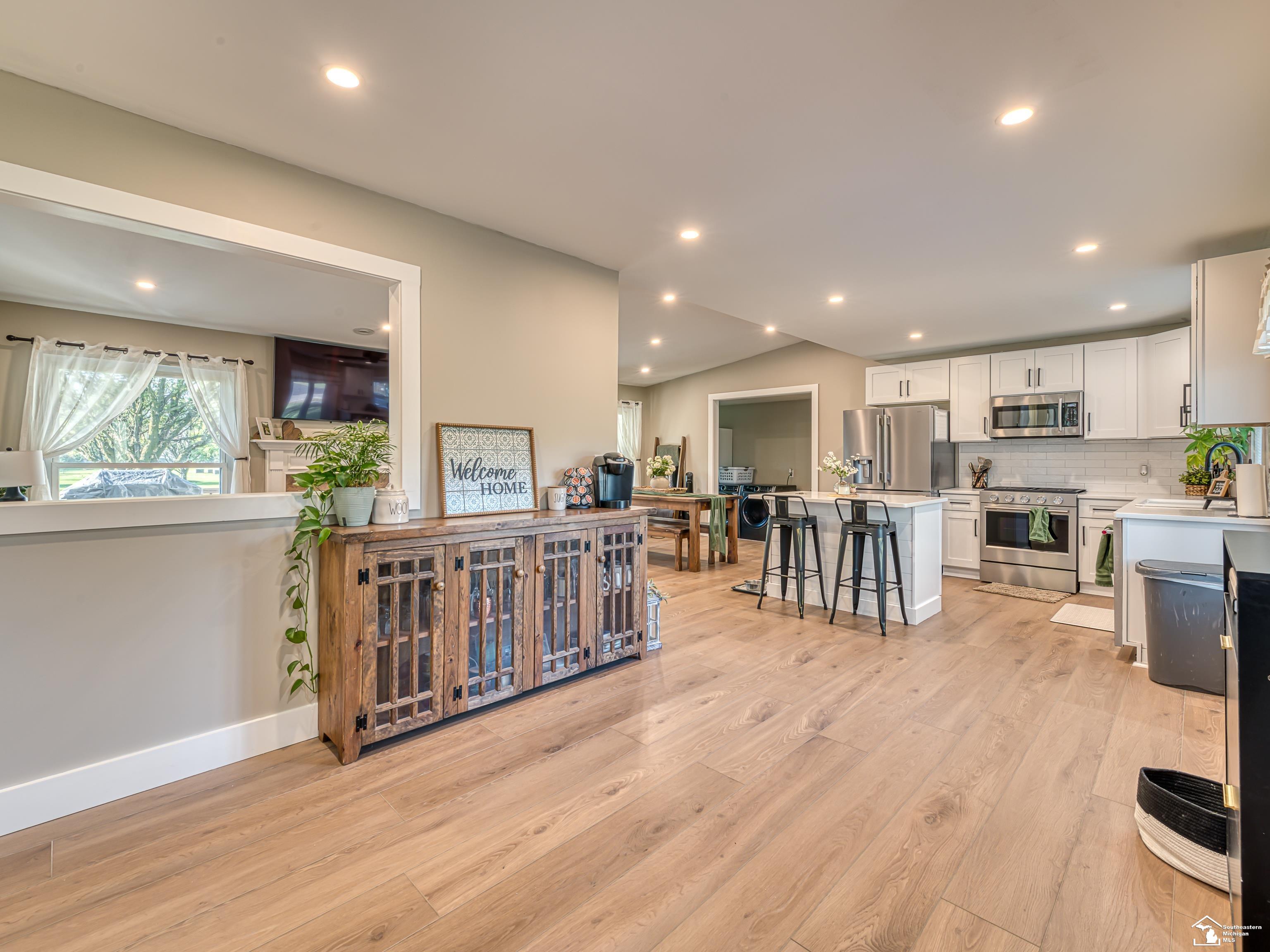 6281 Lighthouse Road